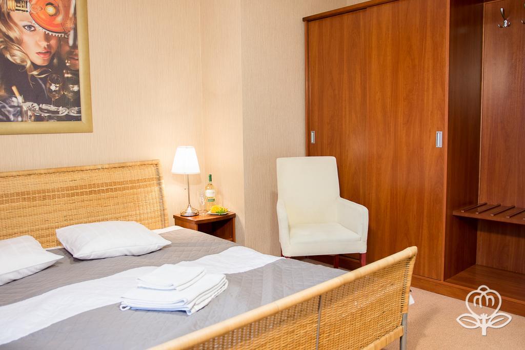 L'Ascada Hotel Śrem Dış mekan fotoğraf