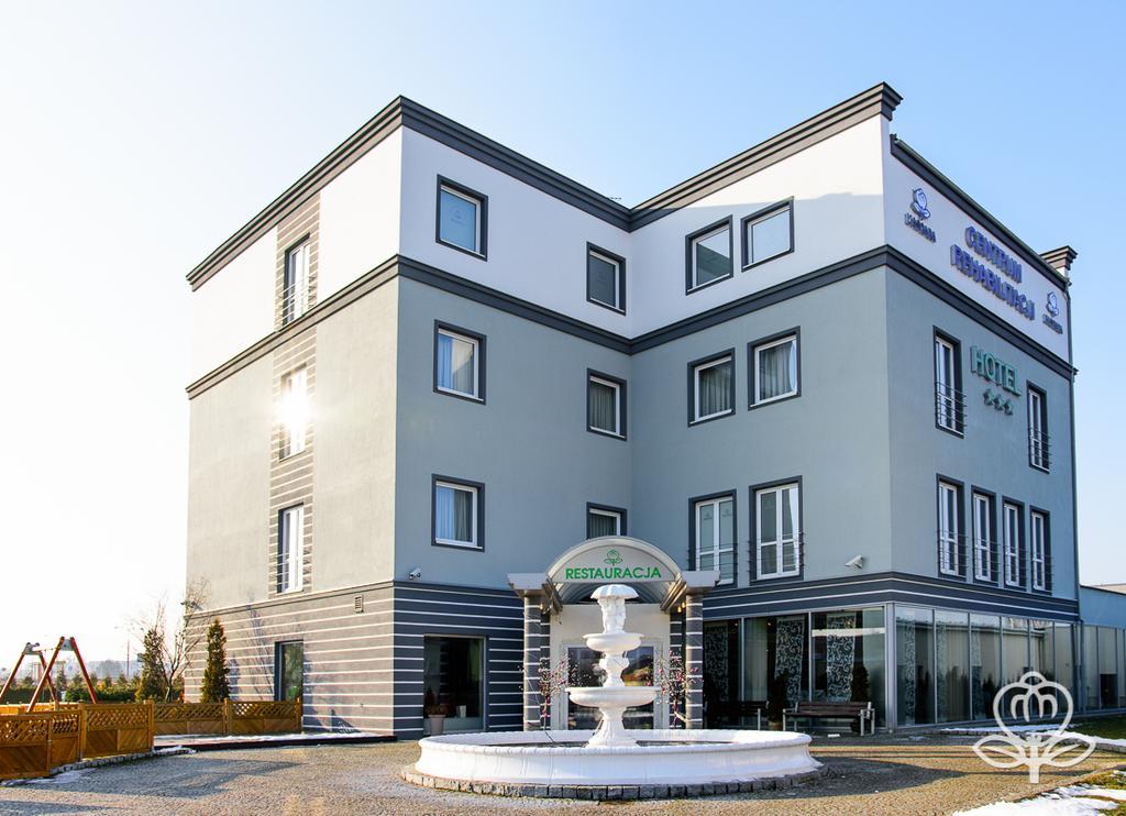 L'Ascada Hotel Śrem Dış mekan fotoğraf