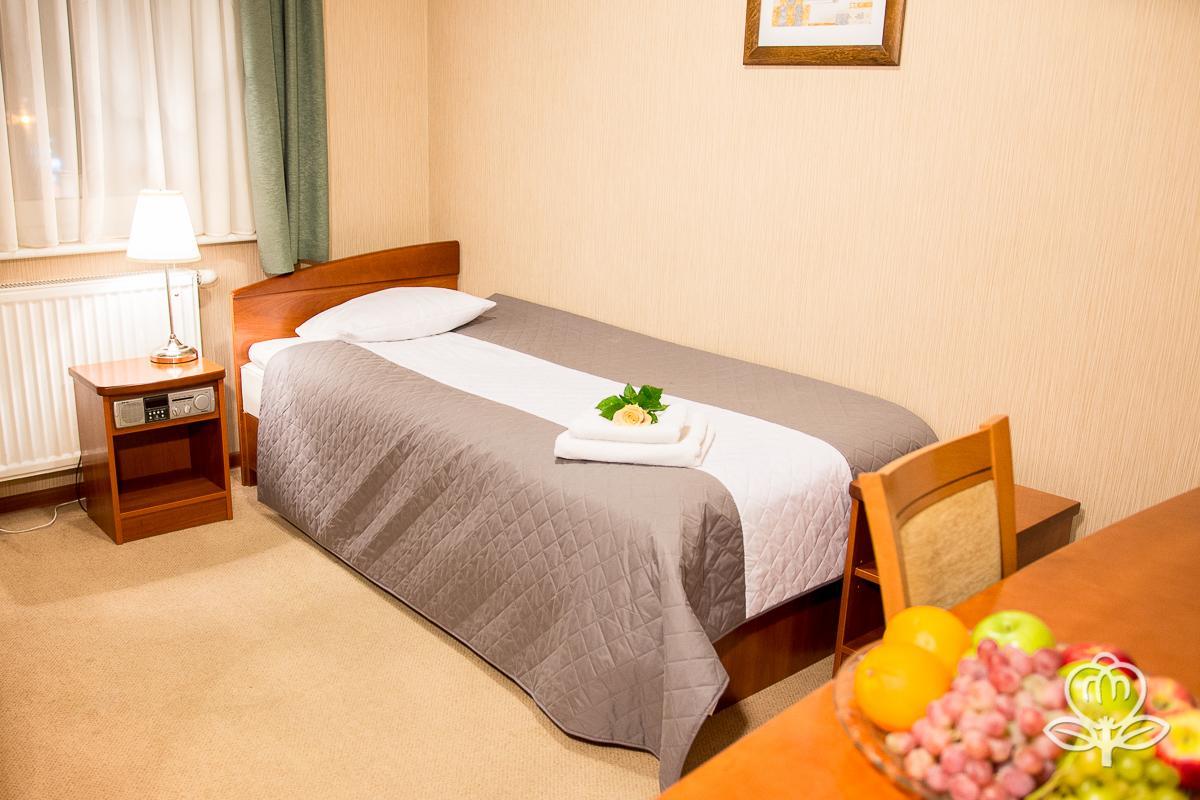 L'Ascada Hotel Śrem Dış mekan fotoğraf